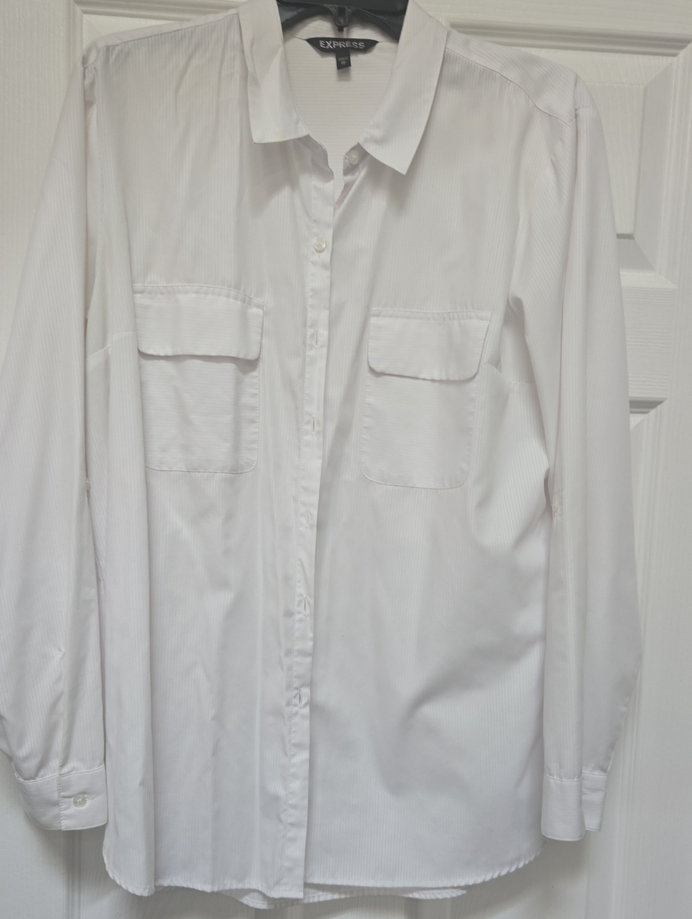 Express Womens White Long-Sleeve Button-Down Shirt with Chest Pockets